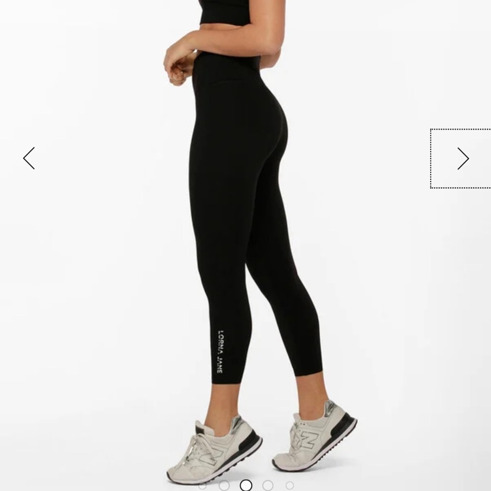 Lorna Jane Black Yoga Pants - Picture 8 of 8